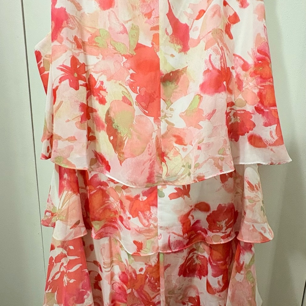 Floral Layered Sleeveless Dress​ - Picture 3 of 5